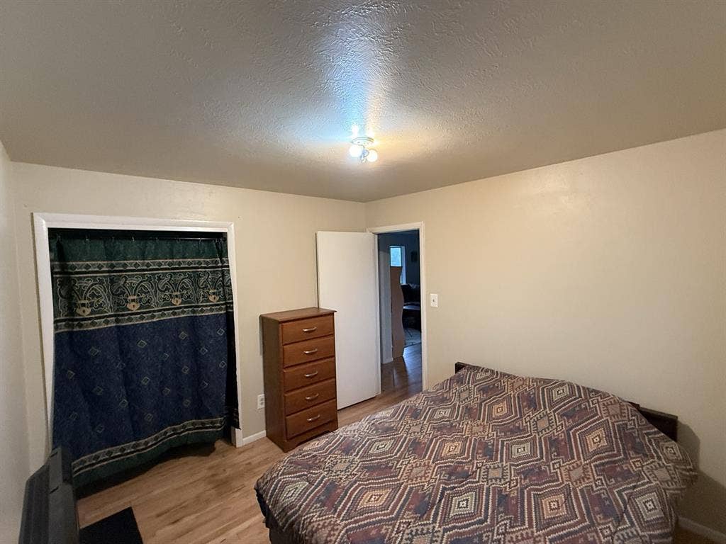 QUALITY Roommates wanted!