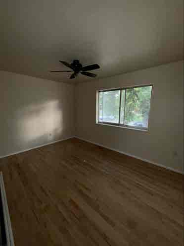 QUALITY Roommates wanted!
