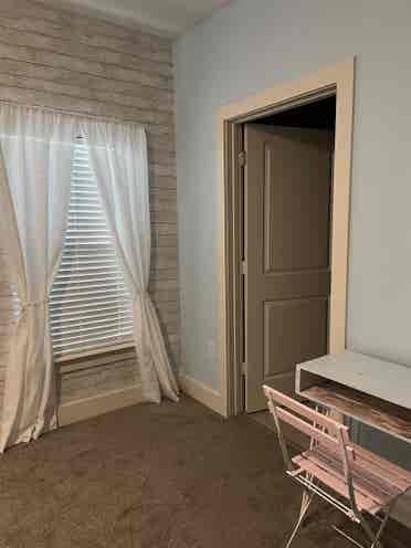 Immediate roommate near jax beach.