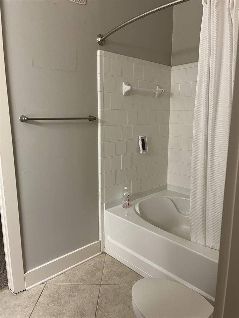 Immediate roommate near jax beach.