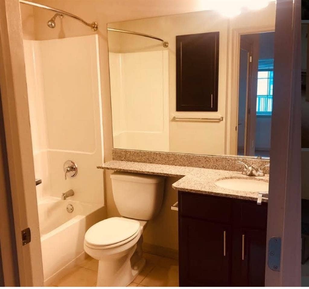 Private room and bathroom for rent
