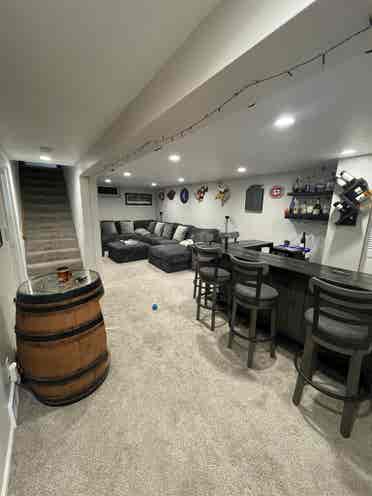 Room for rent!