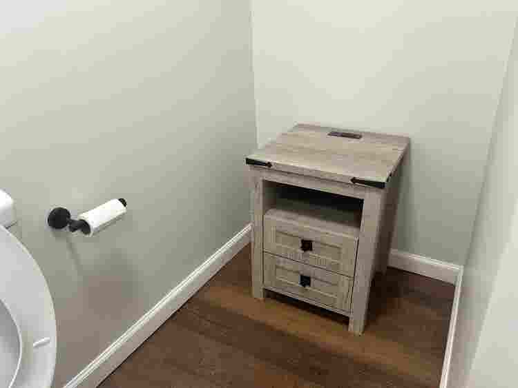 Private Basement w/Shower furnished