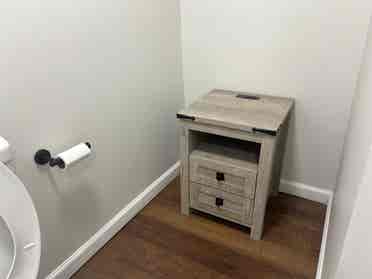 Private Basement w/Shower furnished