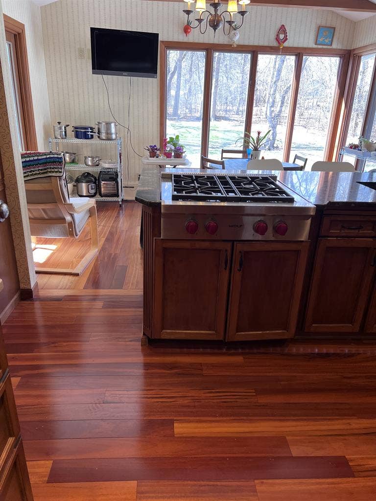 Furnished room in upscale home