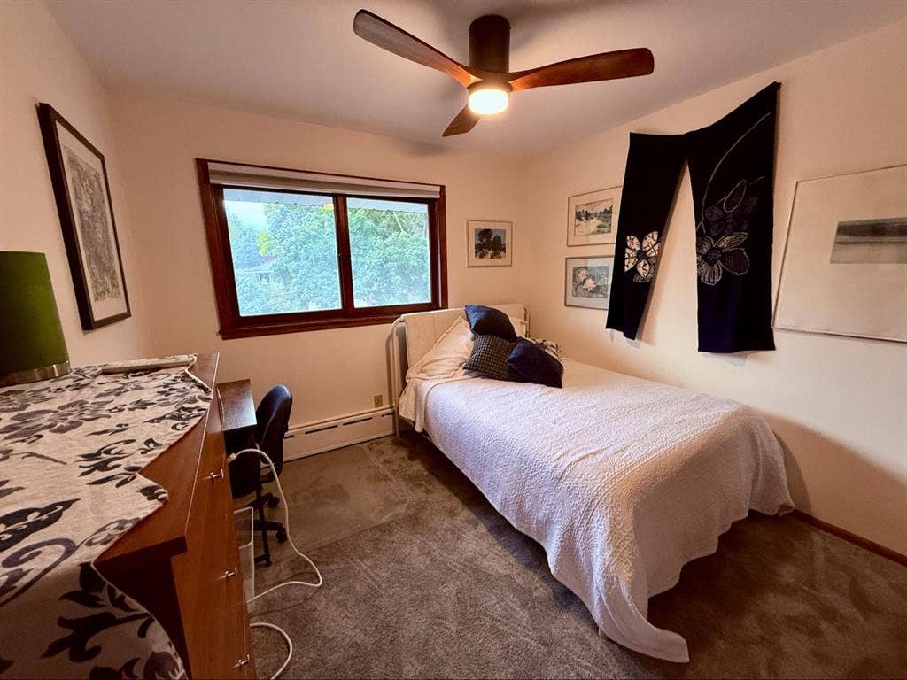 Furnished room in upscale home