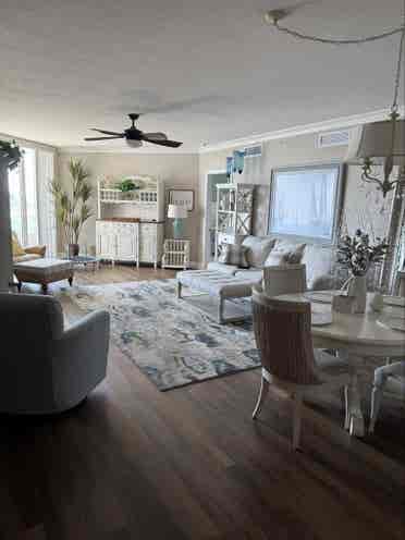 Welcome to Marina Grande Condominiu