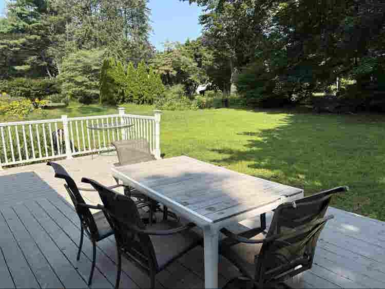 1 bedroom and 
study suburban house