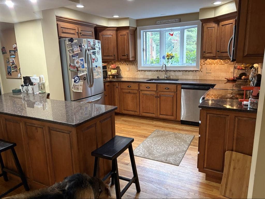 1 bedroom and 
study suburban house