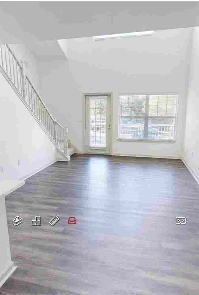 Apartment room in cohasset
