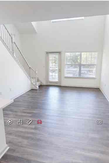 Apartment room in cohasset