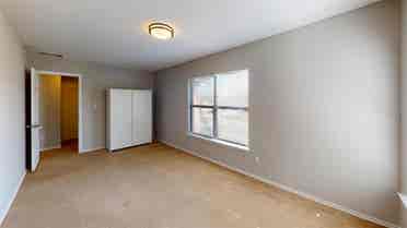 1 BR in Austin