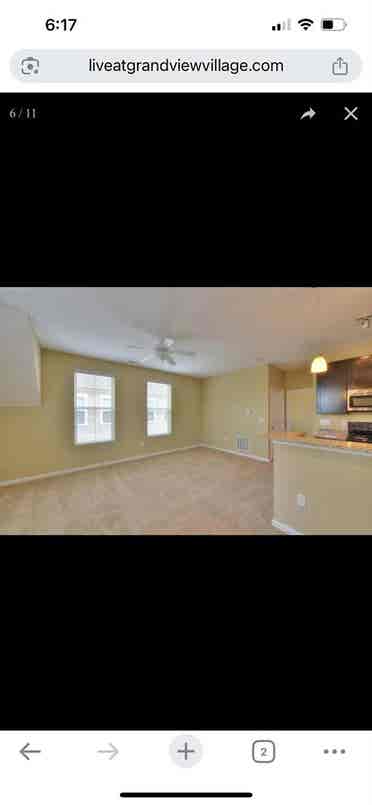 Sublease room in Grandview