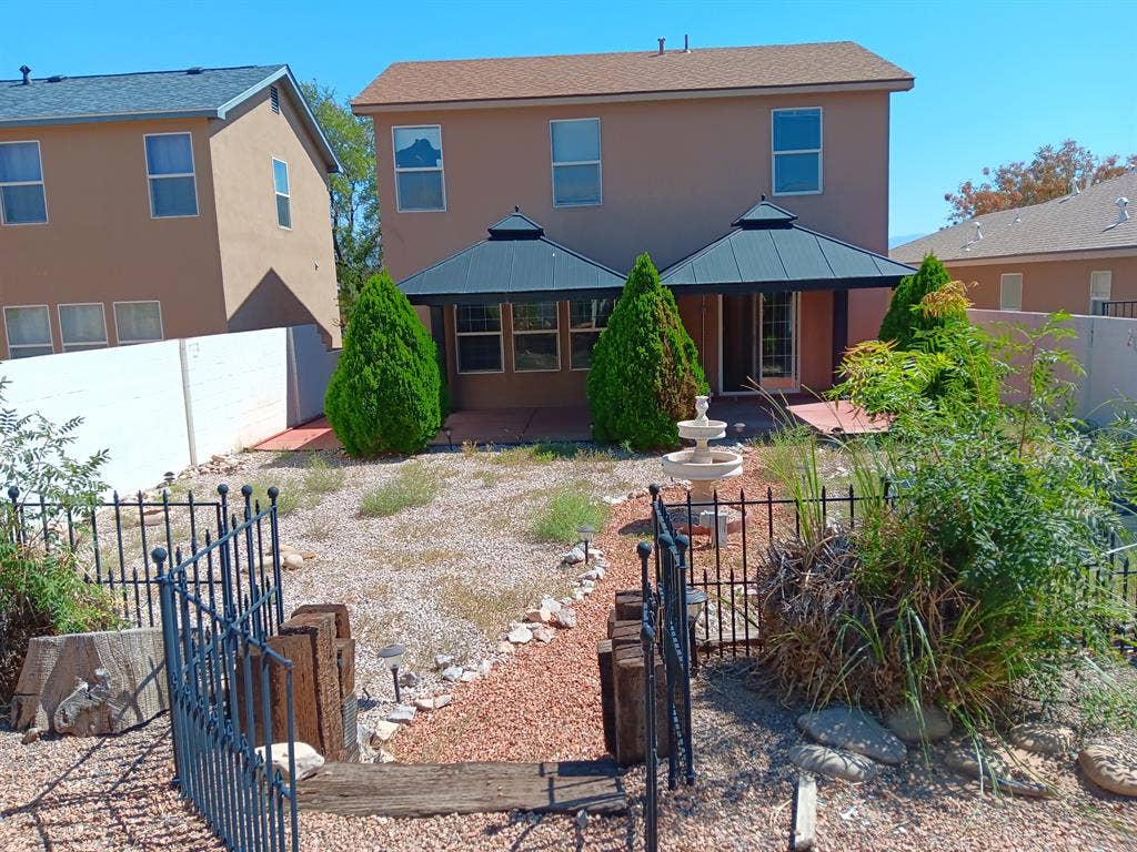 Mature, Clean & Respectful Tenant