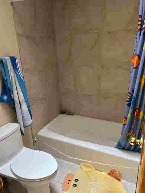 Furnished Room - Housemate