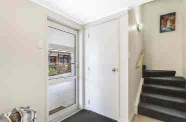 STUDIO ROOM / NO COUPLES!