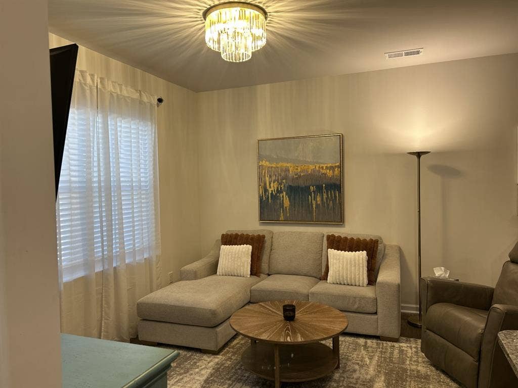 2 Bedrooms for rent.