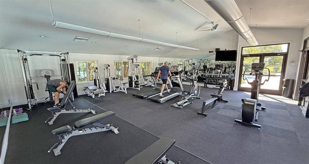 Furnished private room next to UCSB