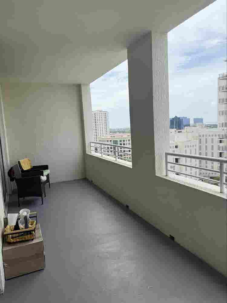 Lease Takeover in New River - FLL