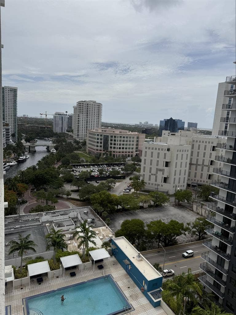 Lease Takeover in New River - FLL