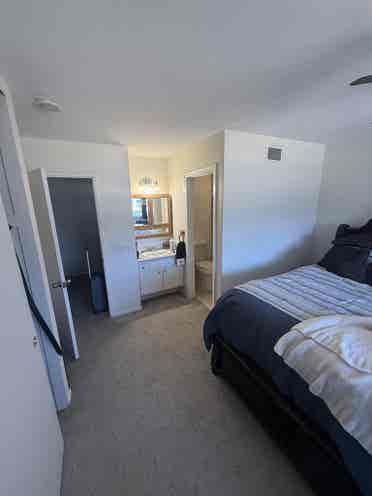 Master Bedroom, Private Bath&Garage