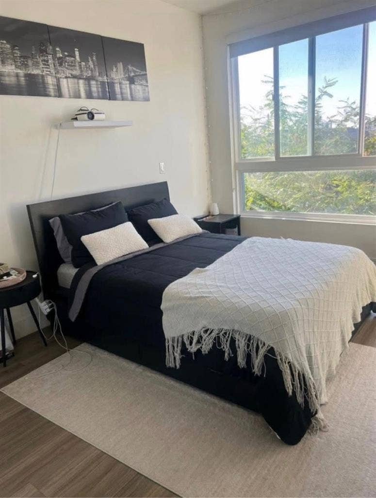 PRIVATE BED & BATH