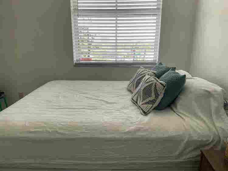 Furnished room for rent