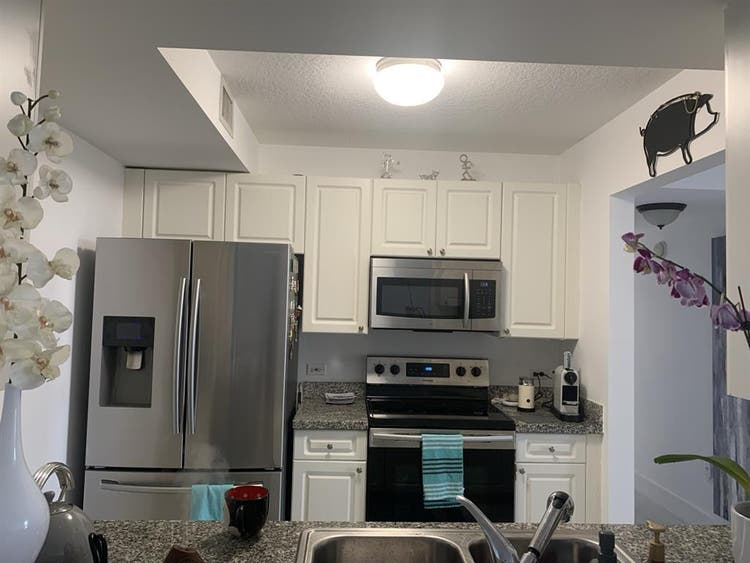 Furnished room for rent