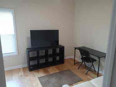 Bedroom w/ den (Utilities Included)