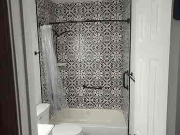 Bedroom w/ den (Utilities Included)