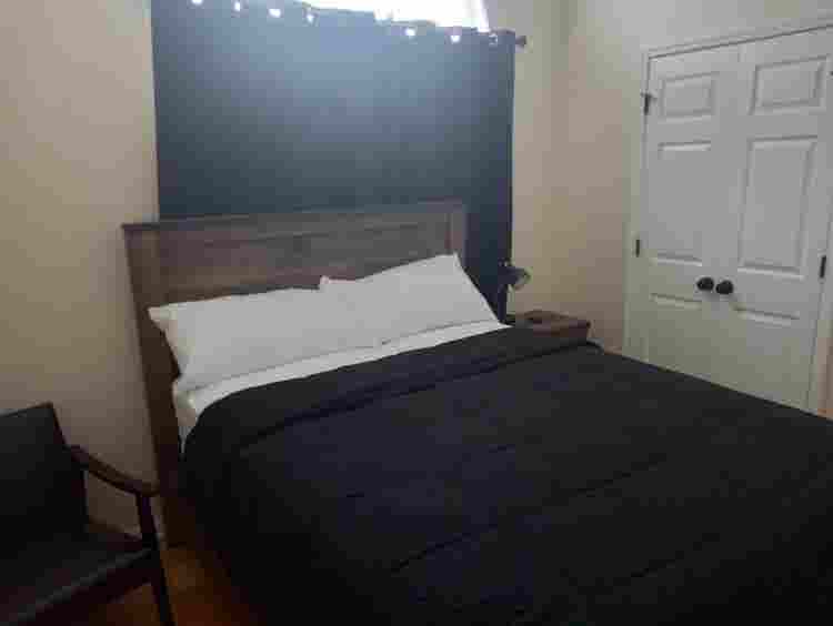 Bedroom w/ den (Utilities Included)
