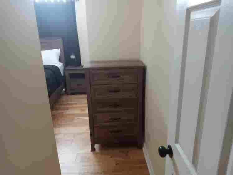 Bedroom w/ den (Utilities Included)