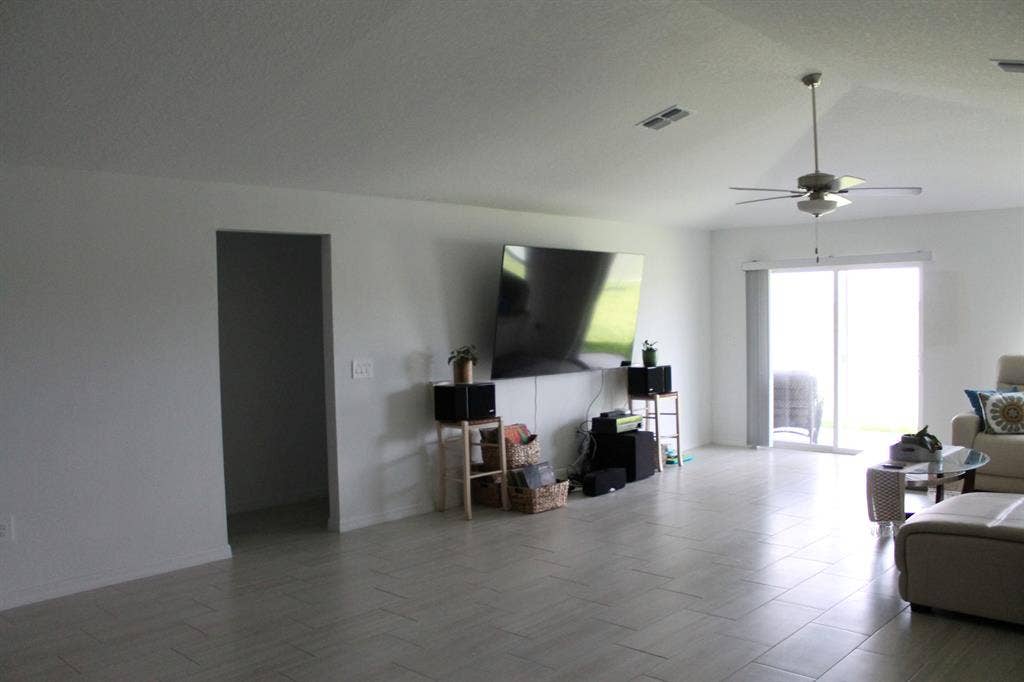 2 Bedrooms and Office Space