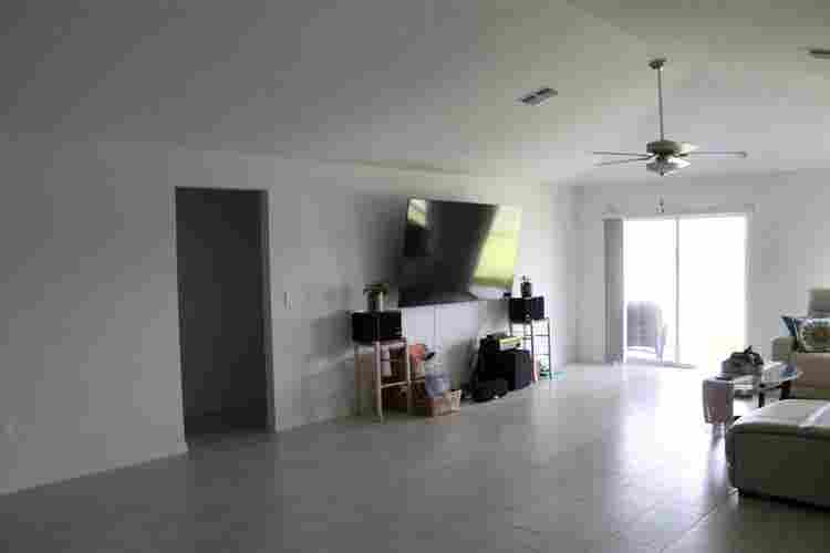 2 Bedrooms and Office Space