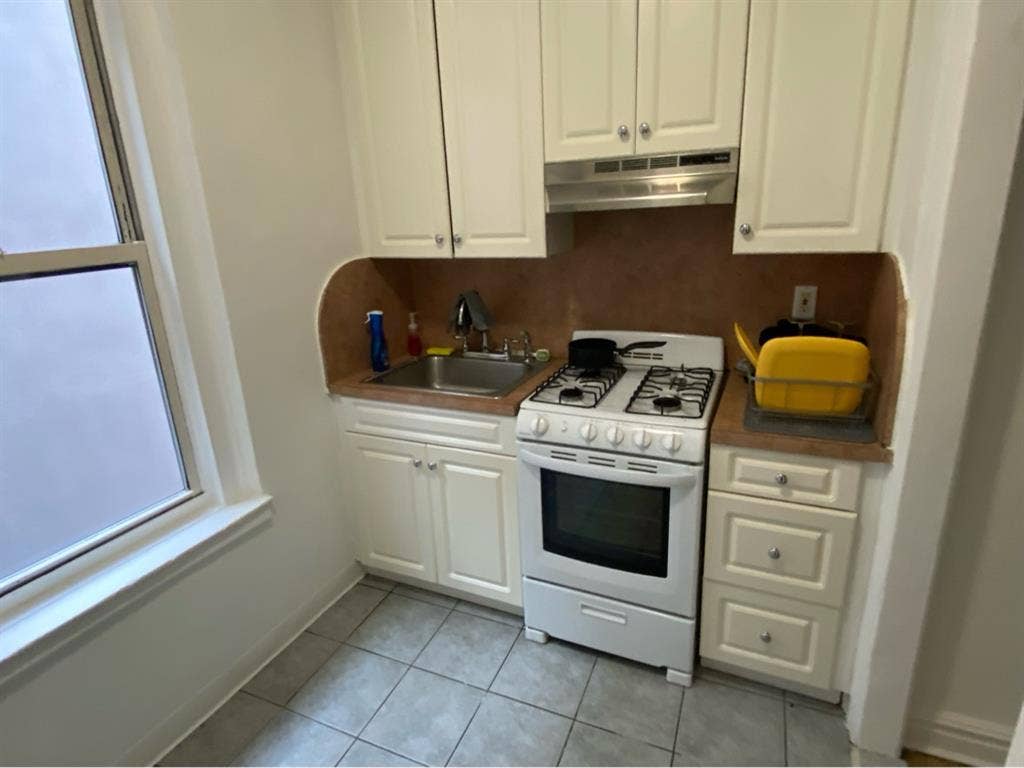 Available Room in HK-