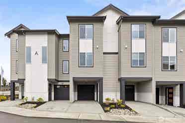 Brand New Rooms Available for Rent
