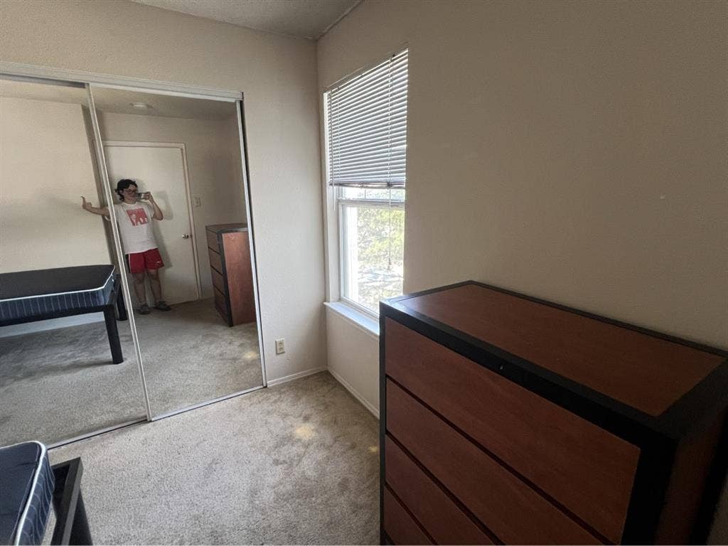 LEASE TAKEOVER FOR RAMS POINTE