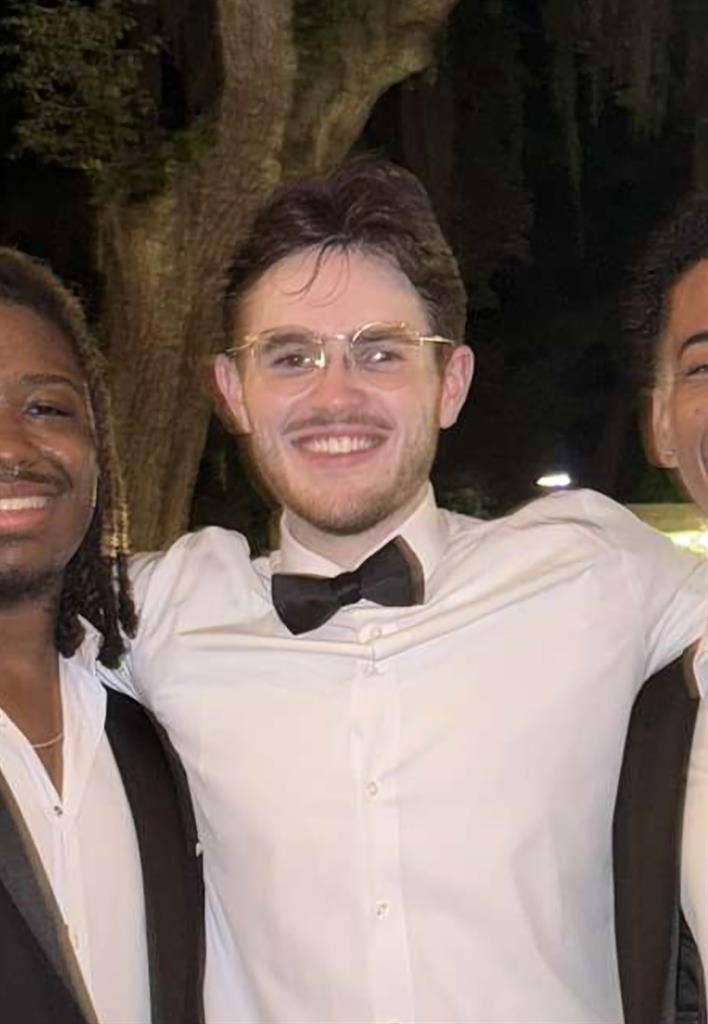Looking for a roommate