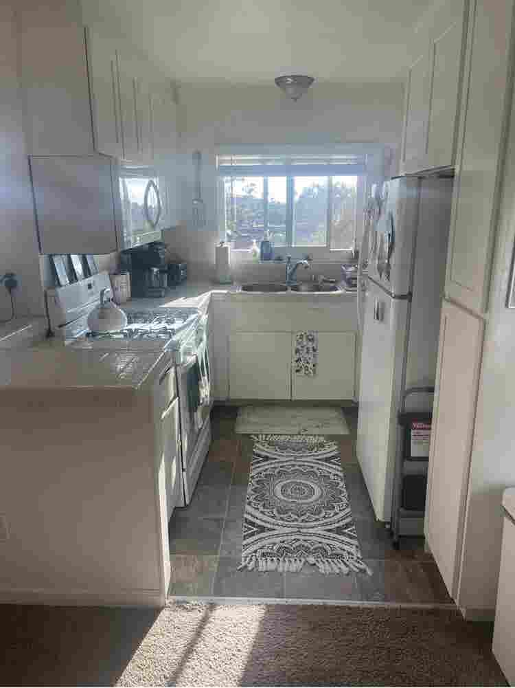 Master bedroom w/ attached bathroom