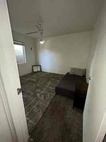 Large room 4 rent with own bathroom