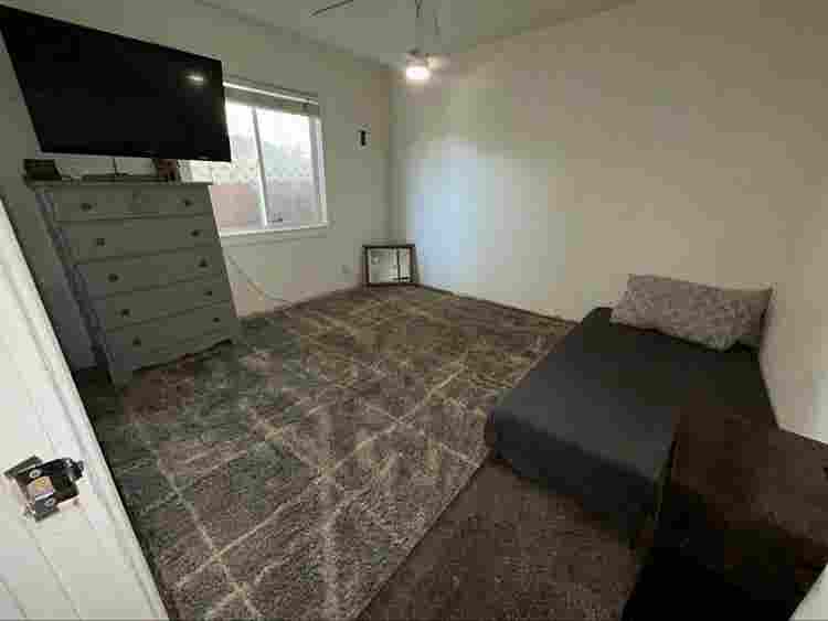 Large room 4 rent with own bathroom