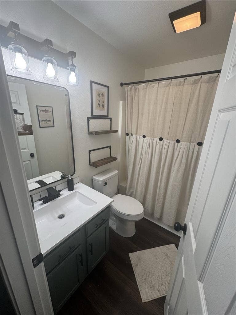 Unfurnished bedroom/private bath