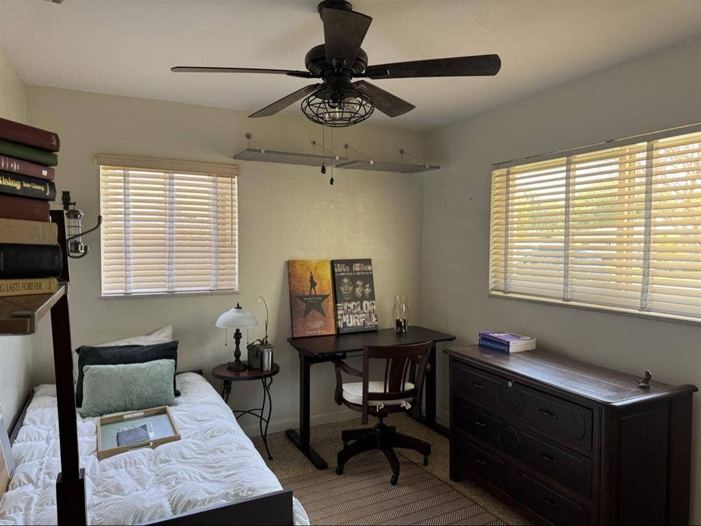 3 Rooms Available
