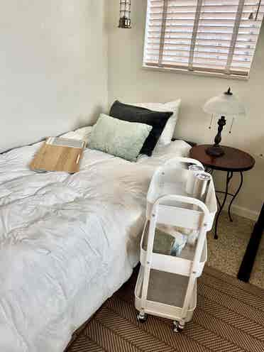 3 Rooms Available
