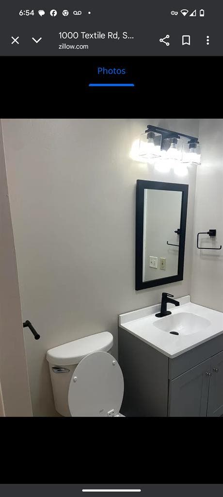 Spacious  bath for rent