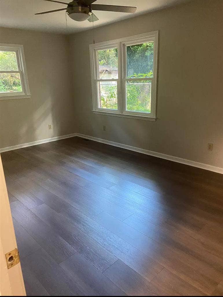 Spacious bath for rent