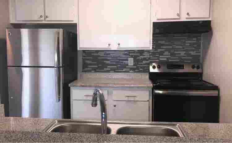 Roomate wanted. Good sized room.