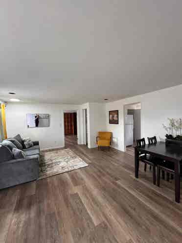 Large room nice home near bus stop