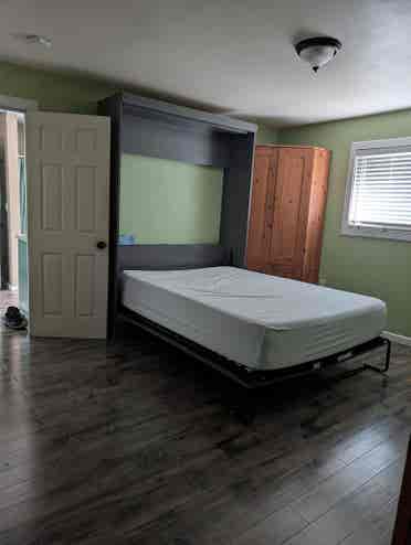 Room for rent, available now