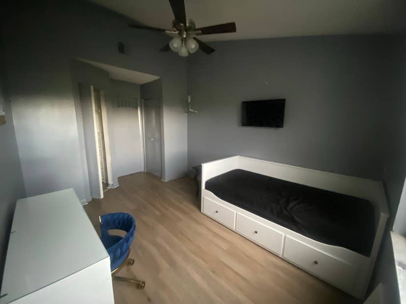 Room for rent